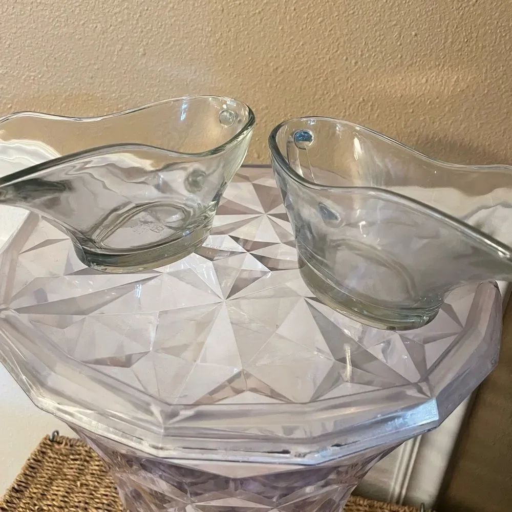 An oh Hocking Vintage Glass Gravy Boats x 2